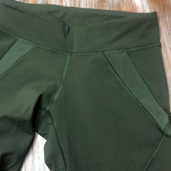 Lululemon Cool To Street Crop mesh gator green size 4 leggings capri crops - Picture 10 of 16